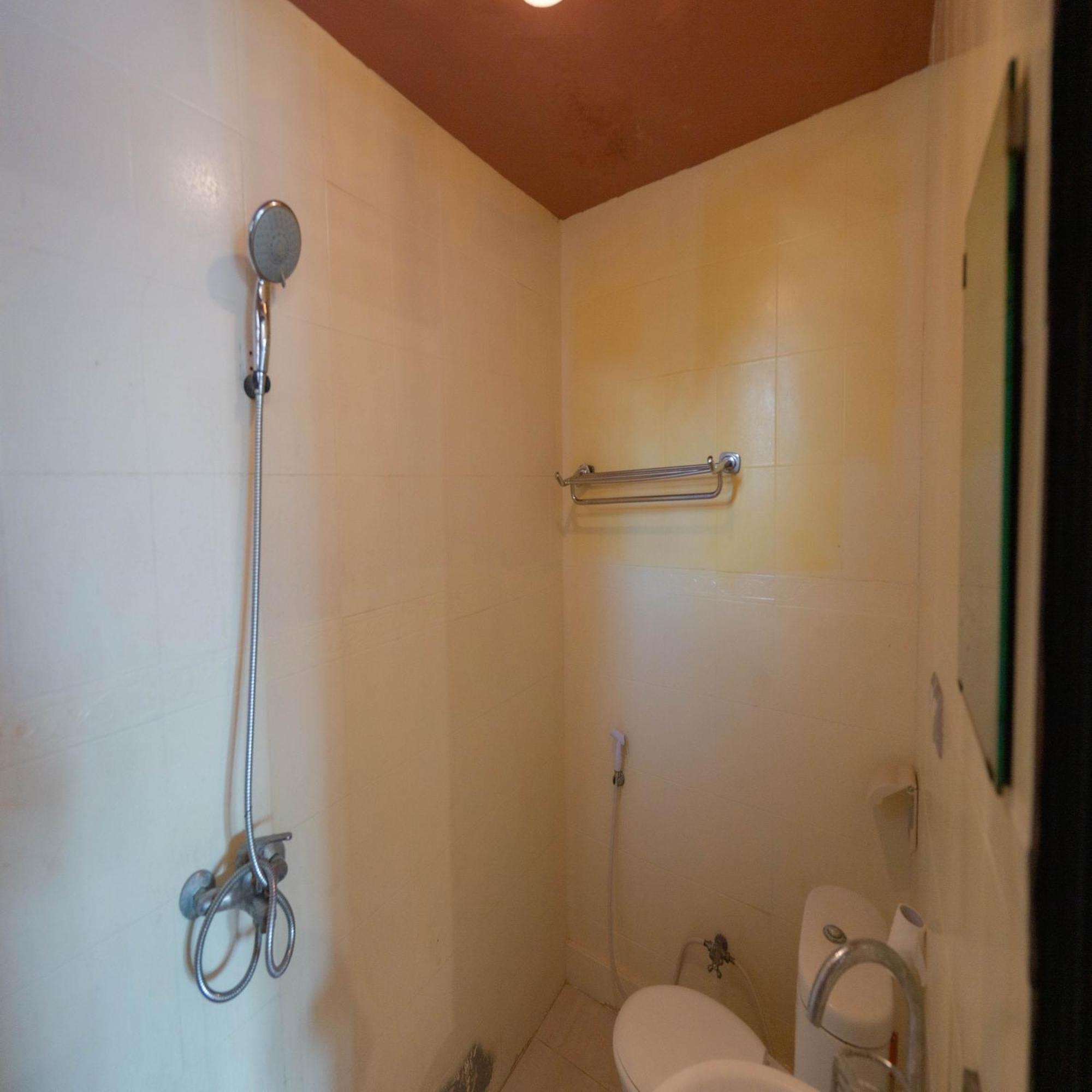 Gili White Bamboo Resort 吉利特拉旺安 外观 照片