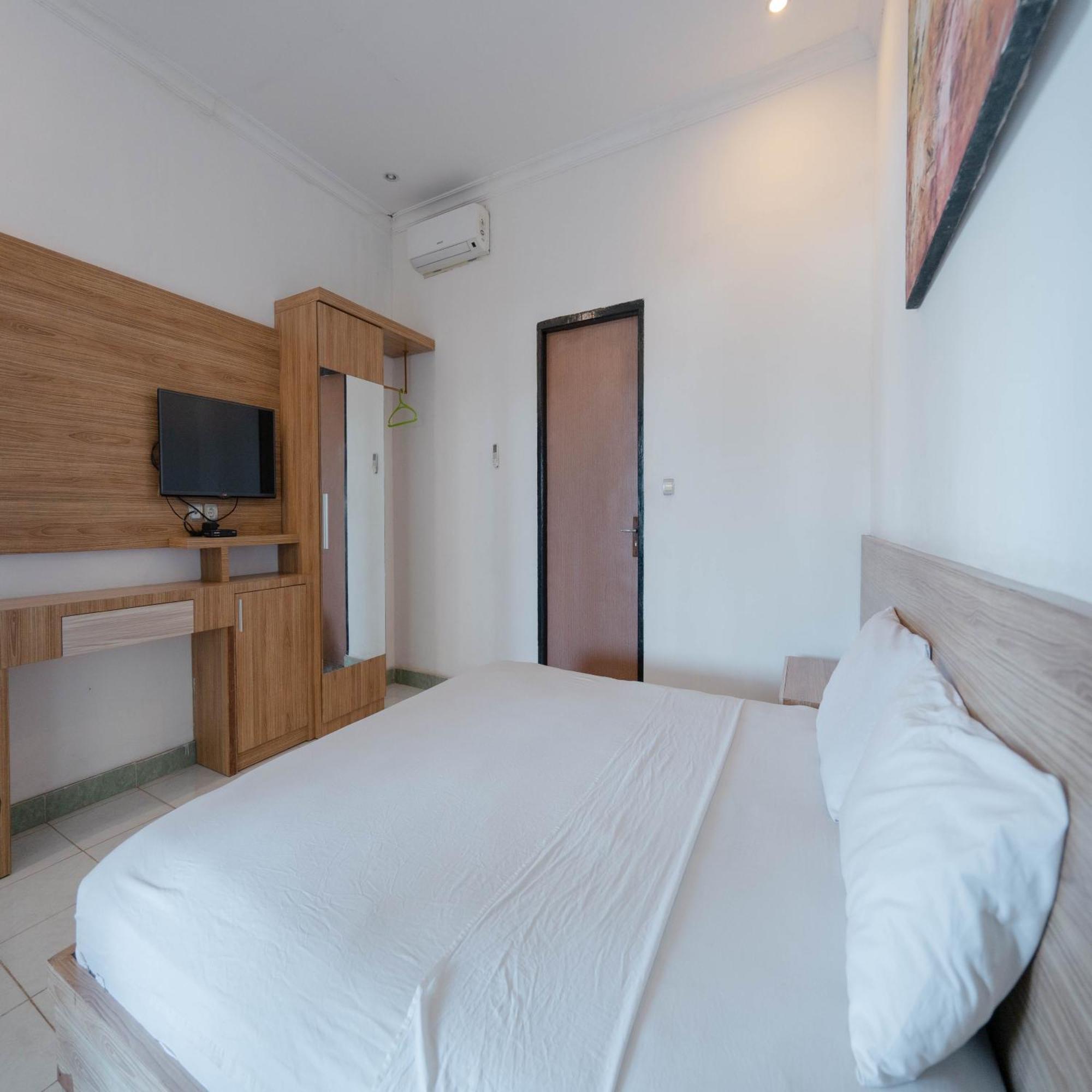 Gili White Bamboo Resort 吉利特拉旺安 外观 照片