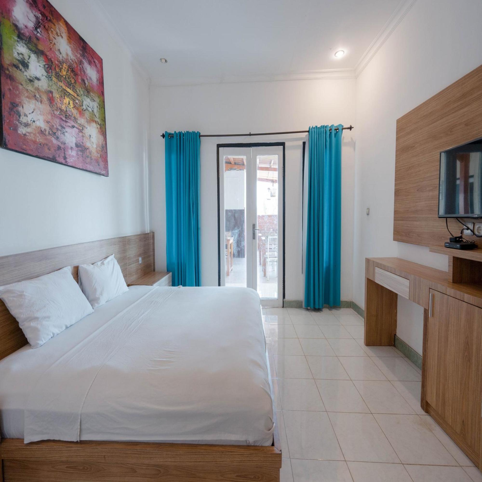 Gili White Bamboo Resort 吉利特拉旺安 外观 照片